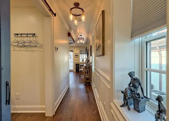 King Bed Bungalow Just Feet From Historic Main Street