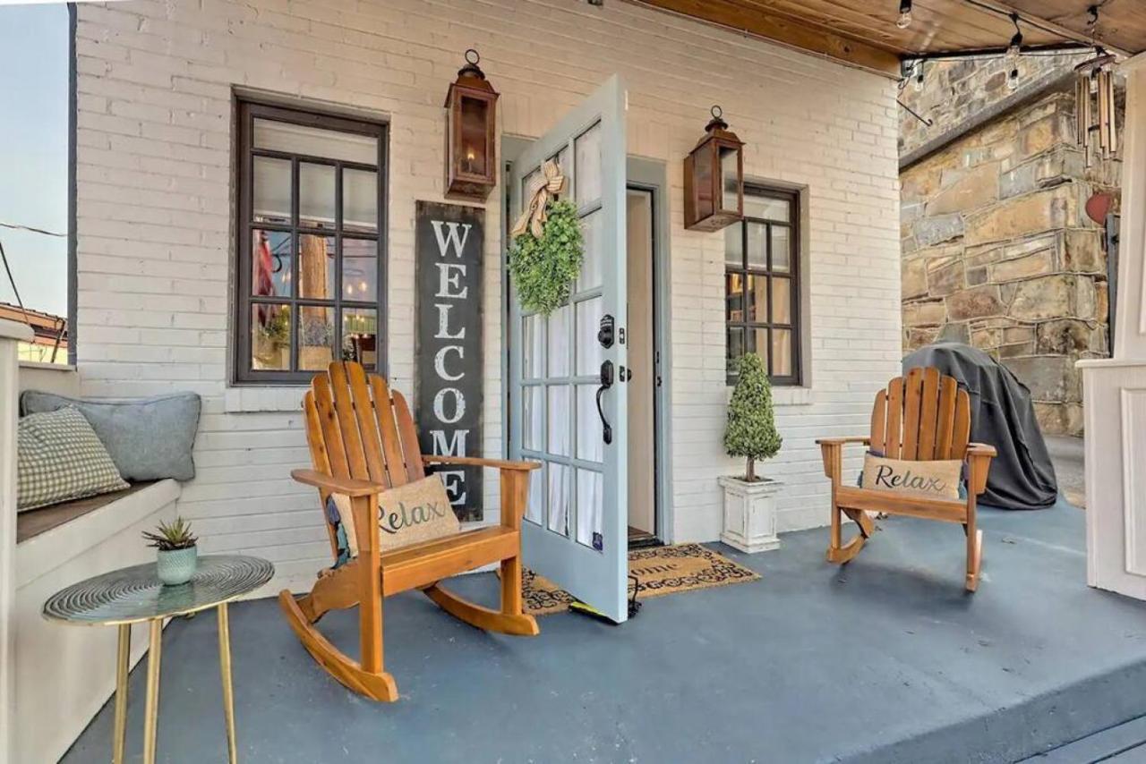 Apartment King Bed Just Feet From Historic Main Street Blue Ridge